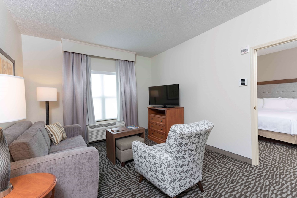 Suite, 1 Bedroom, Non Smoking (2 Queen Beds with Sofa Bed) - Photo 1