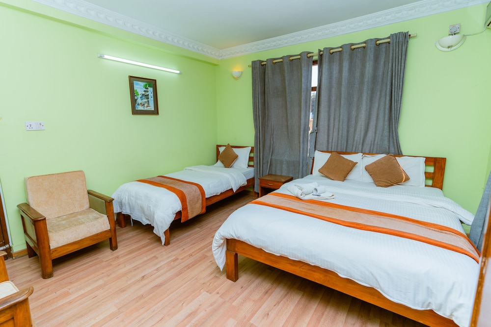 Deluxe Triple Room photo 1