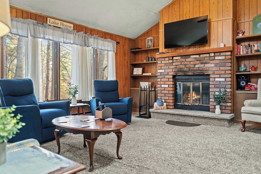 House (4 Bedrooms)