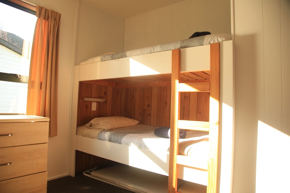 Family Suite, 1 Bedroom, Non Smoking, Kitchen (Self contained family uni) photo 2