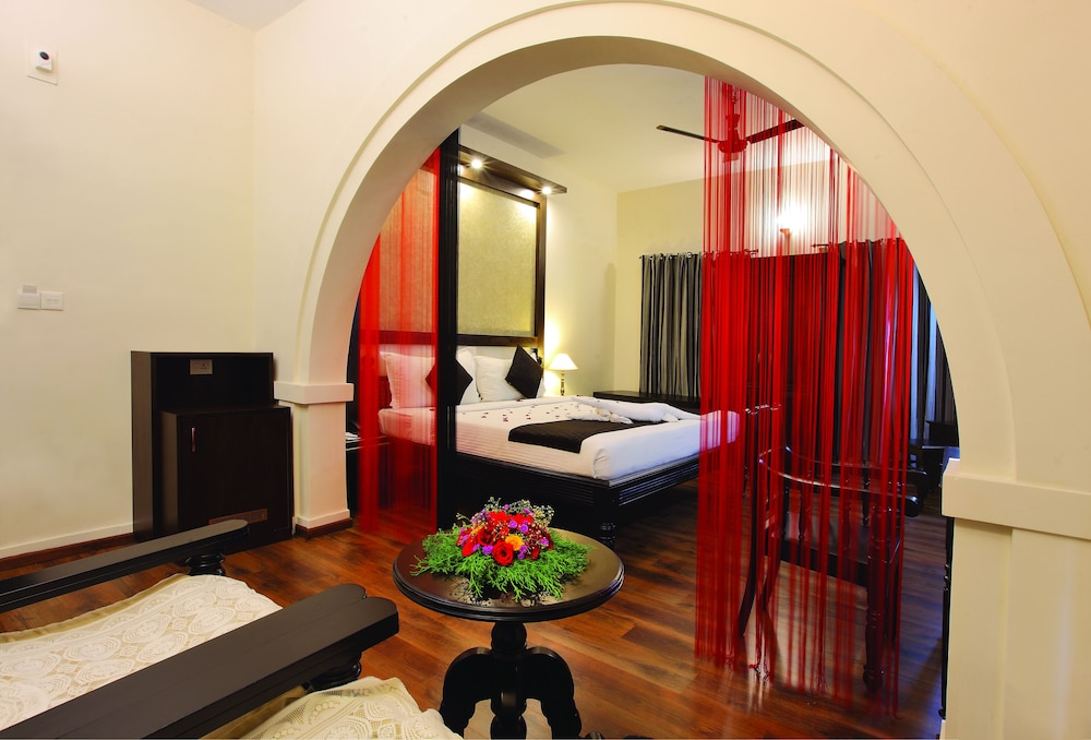 Royal Suite (Non Smoking) photo 1