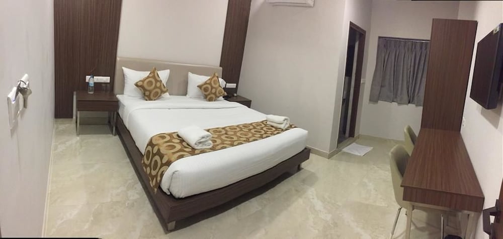 Executive Room, 1 Bedroom, Smoking photo 3
