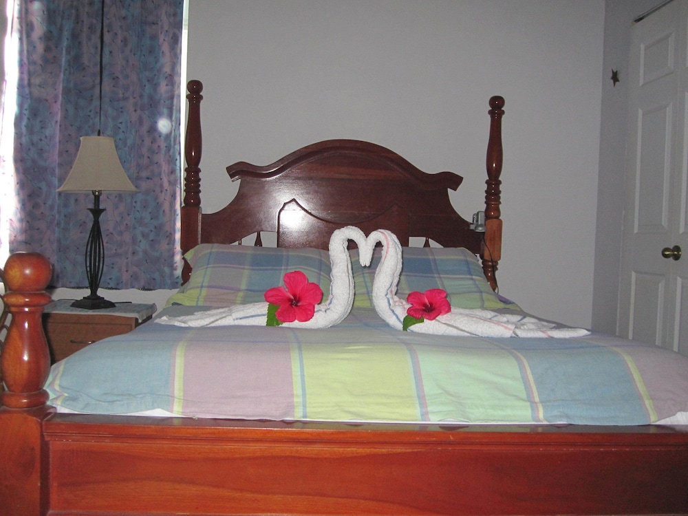 Sapphire House 2 bedrooms photo 1