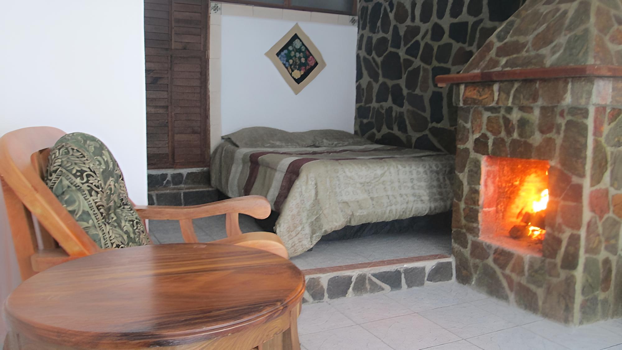 Romantic Room, 1 Double Bed, Fireplace, Lake View photo 2