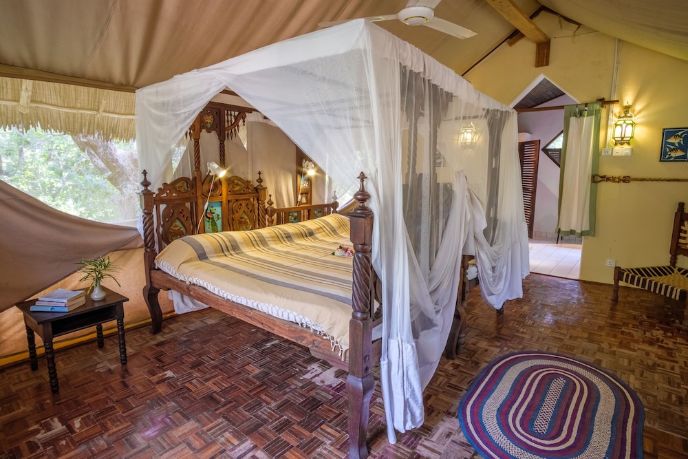 Luxury Tent photo 1
