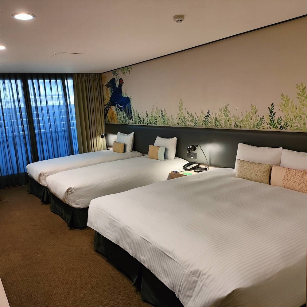 Deluxe Quadruple Room