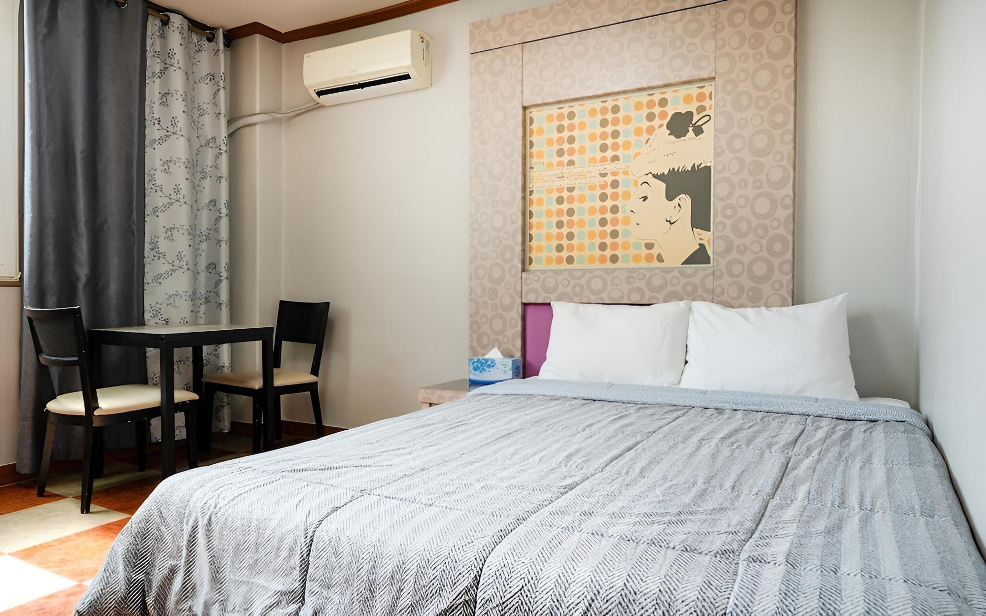 Room (Standard Room) - Photo 3
