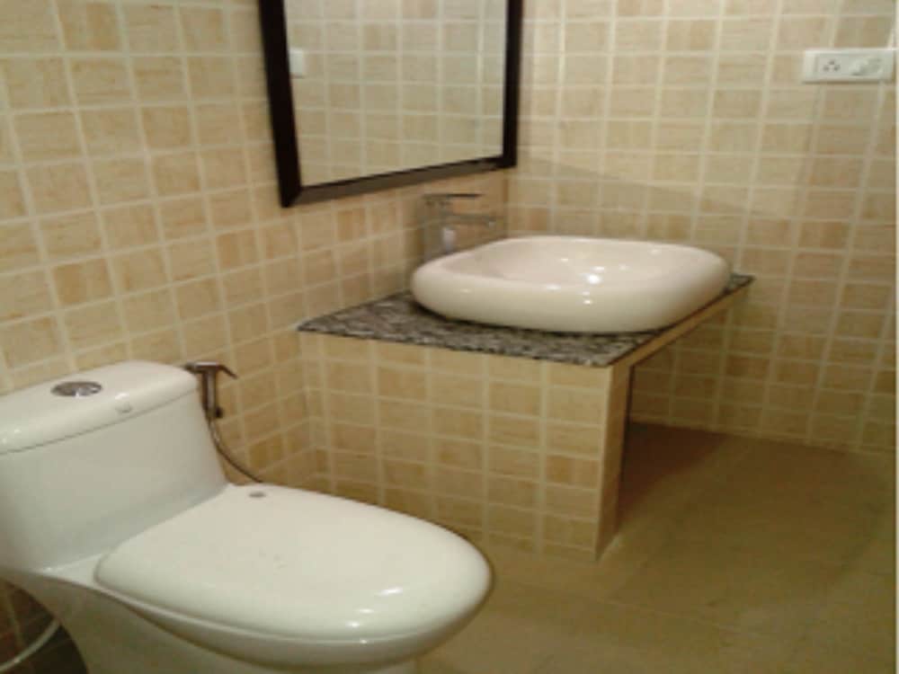 Standard Double Room, 1 Double Bed, Non Smoking photo 3