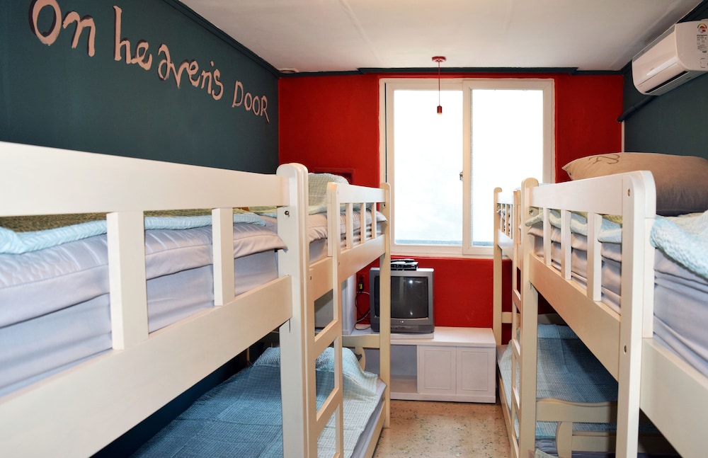 Basic Shared Dormitory, Women only photo 1