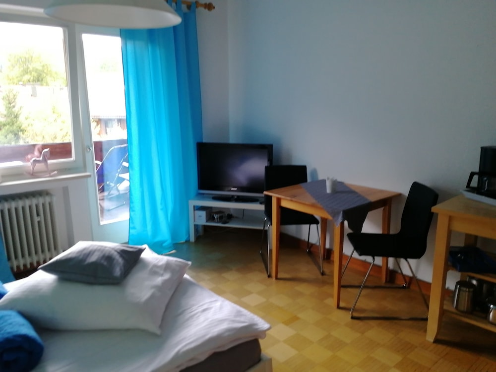 Apartment, Balcony (Felsenbluemchen)