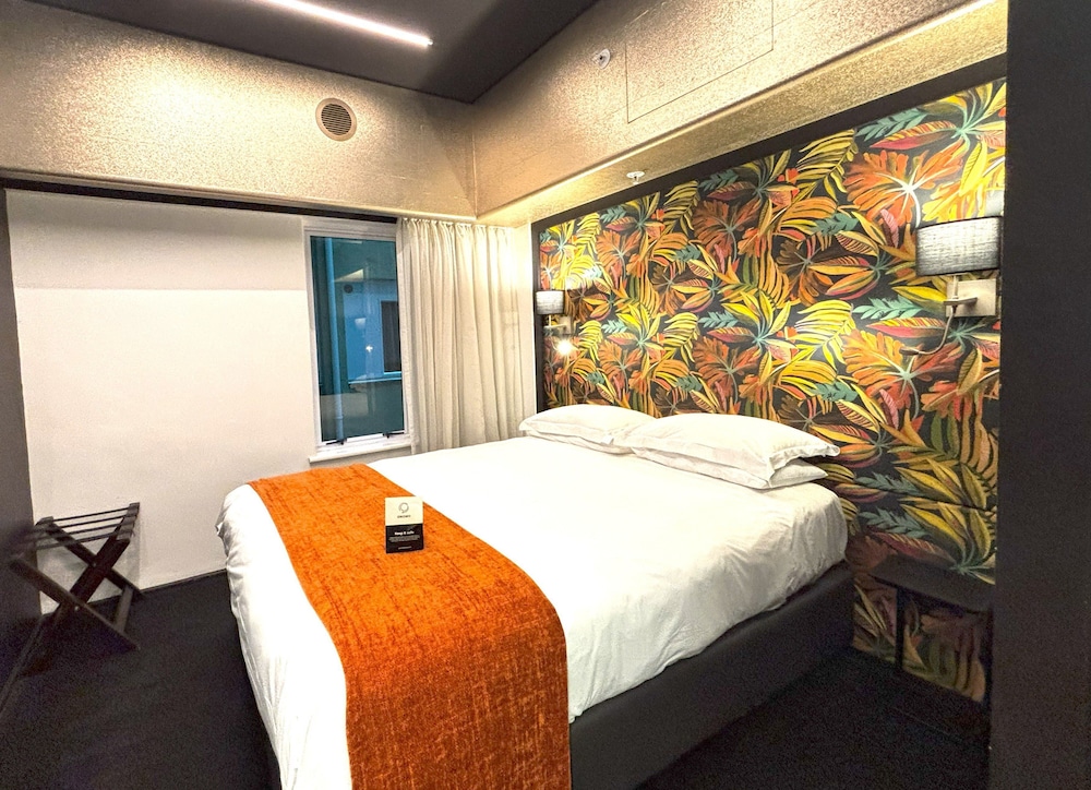Standard Room (Queen) - Photo 4