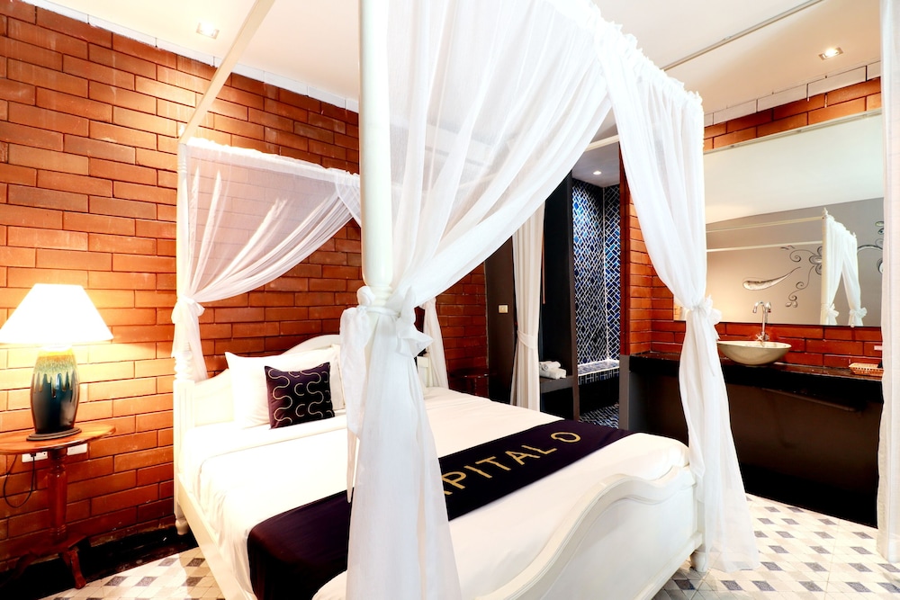 Deluxe Double Room, Pool View