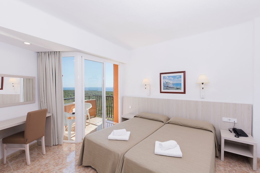 Double Room, Balcony, Ocean View photo 2