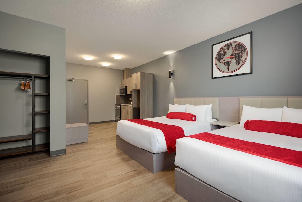 Room, 2 Queen Beds, Non Smoking, Kitchenette - Photo 1