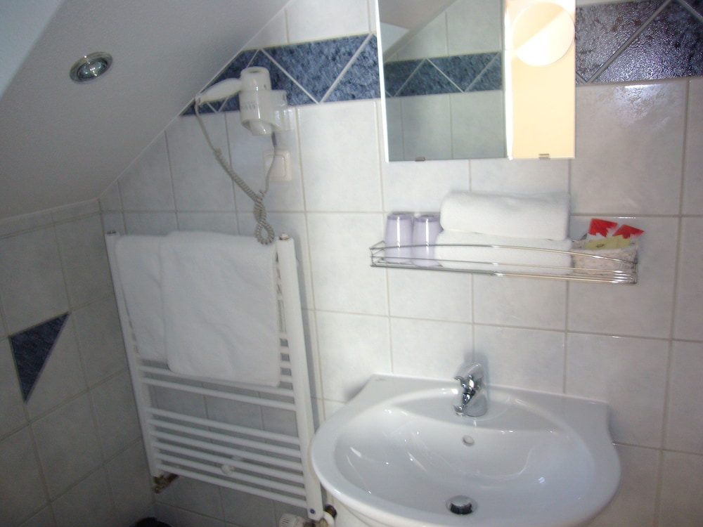 Basic Room photo 3