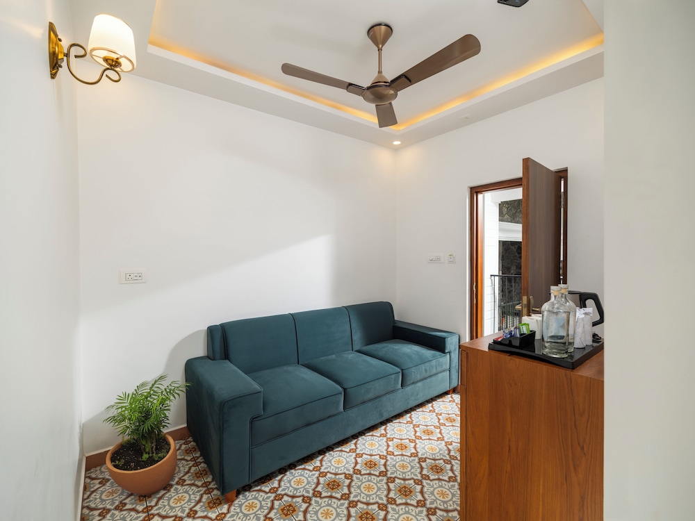 Elite Double Room, Balcony, Pool View photo 3