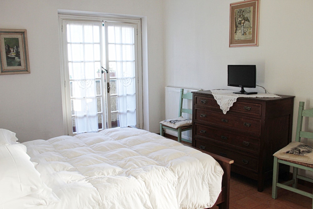 Apartment, 2 Bedrooms, Sea View photo 1