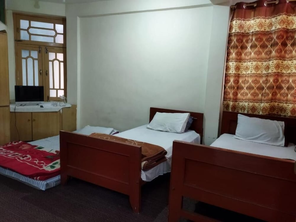 Standard Triple Room photo 3