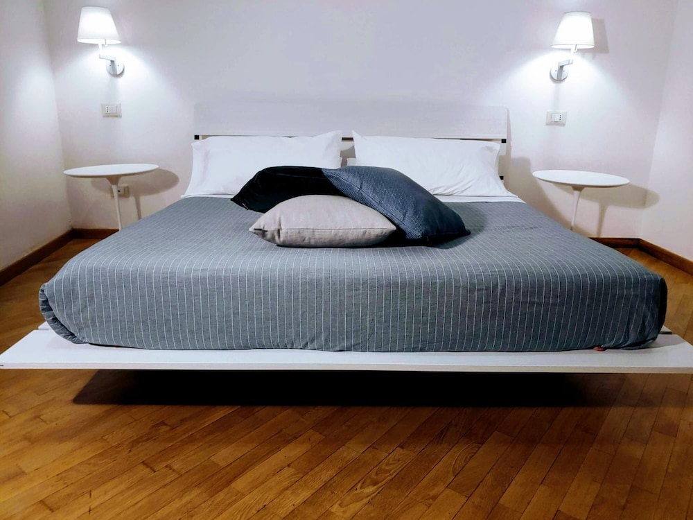 Junior Studio Suite