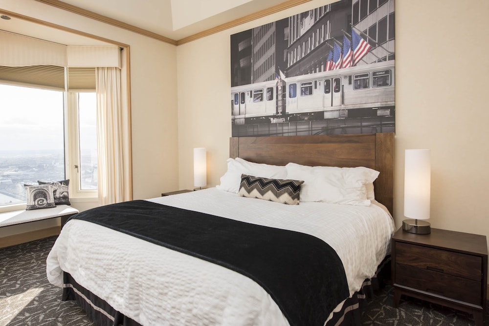 Deluxe Room, 1 King Bed
