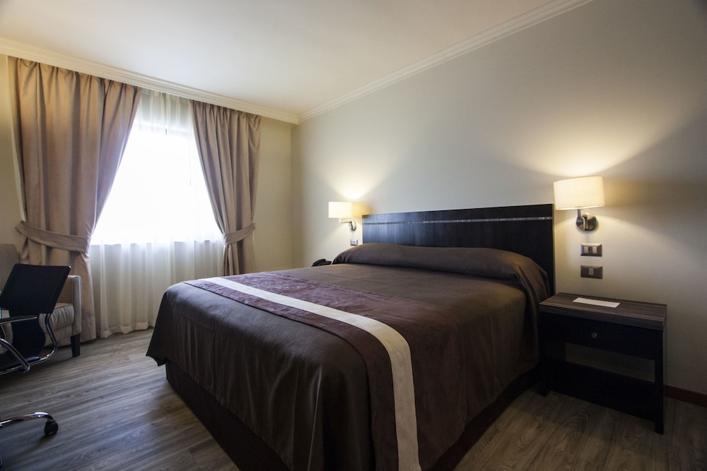Standard Room photo 2