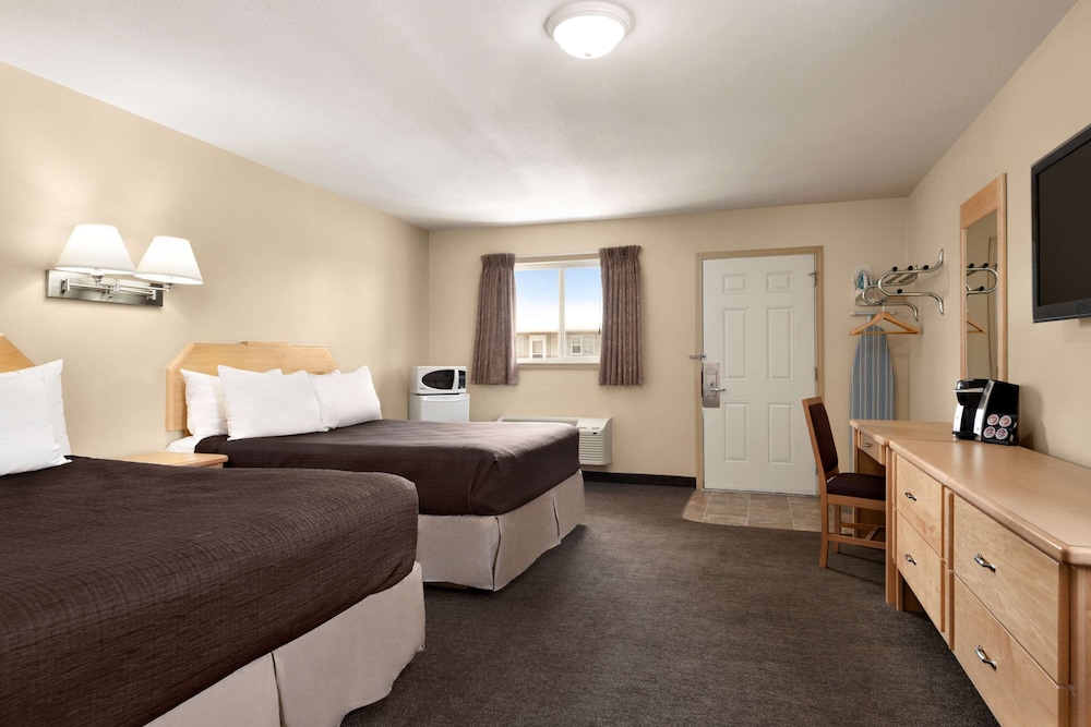 Room, 2 Double Beds, Smoking, Refrigerator