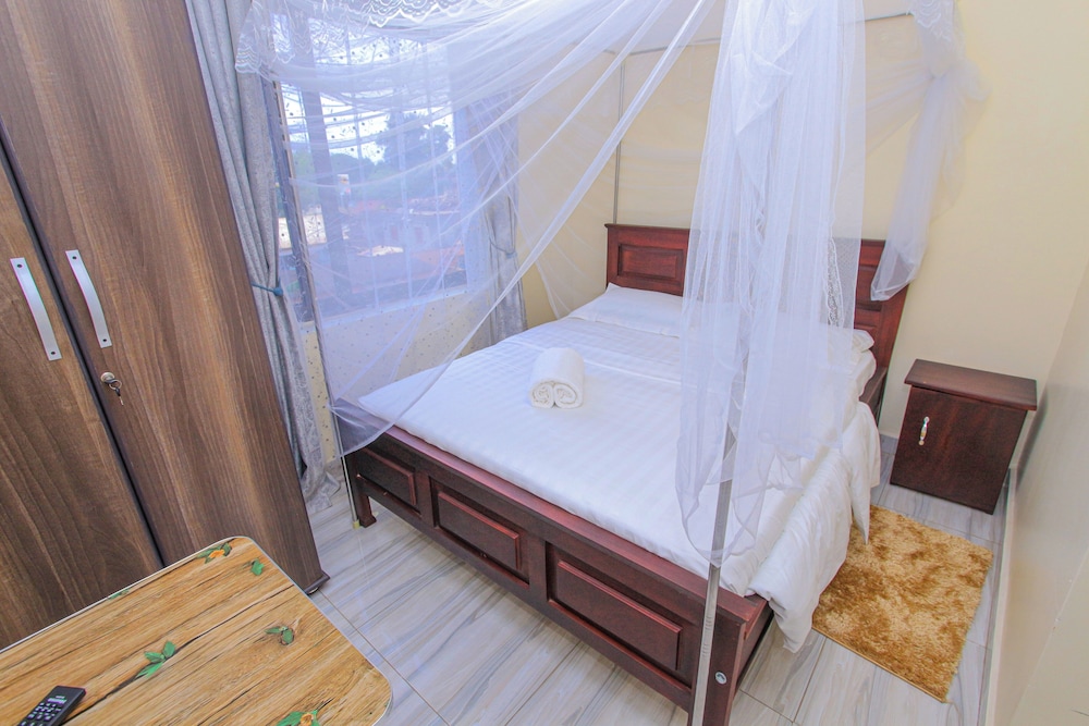 Basic Double Room