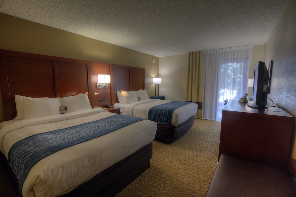 Room, 2 Queen Beds, Non Smoking - Photo 4