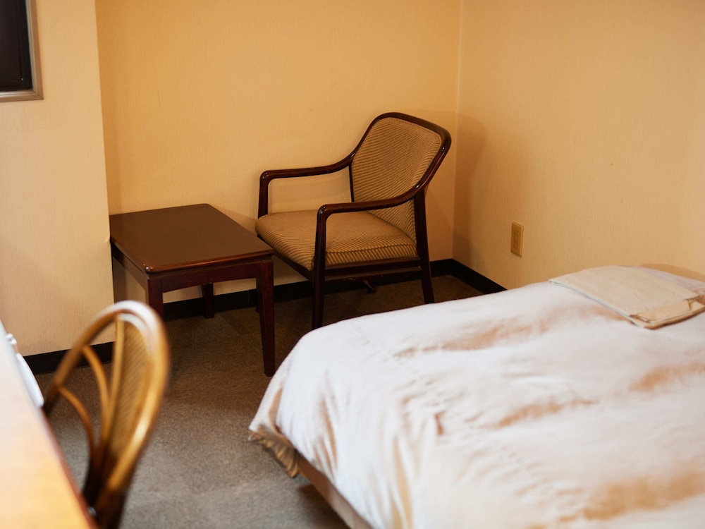 Semi Double Room, Smoking photo 3