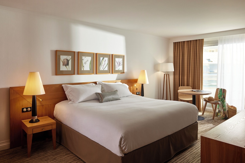 Superior Room, Partial Sea View - Photo 1
