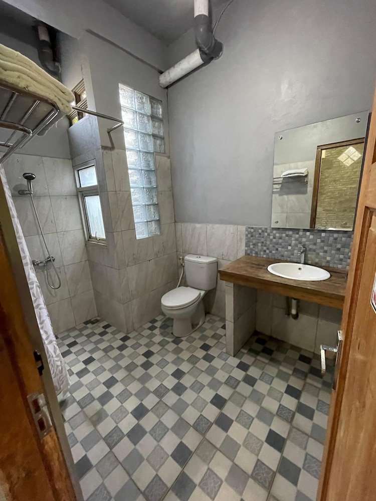 Deluxe Quadruple Room, Balcony photo 3