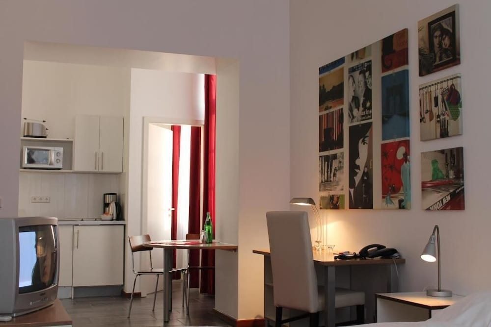 Double or Twin Room photo 3