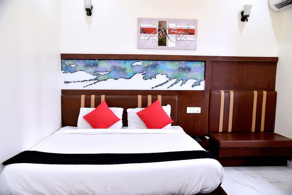Deluxe Room - Photo 3