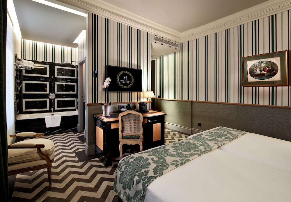 Classic Double Room with Parking (Interior) photo 3