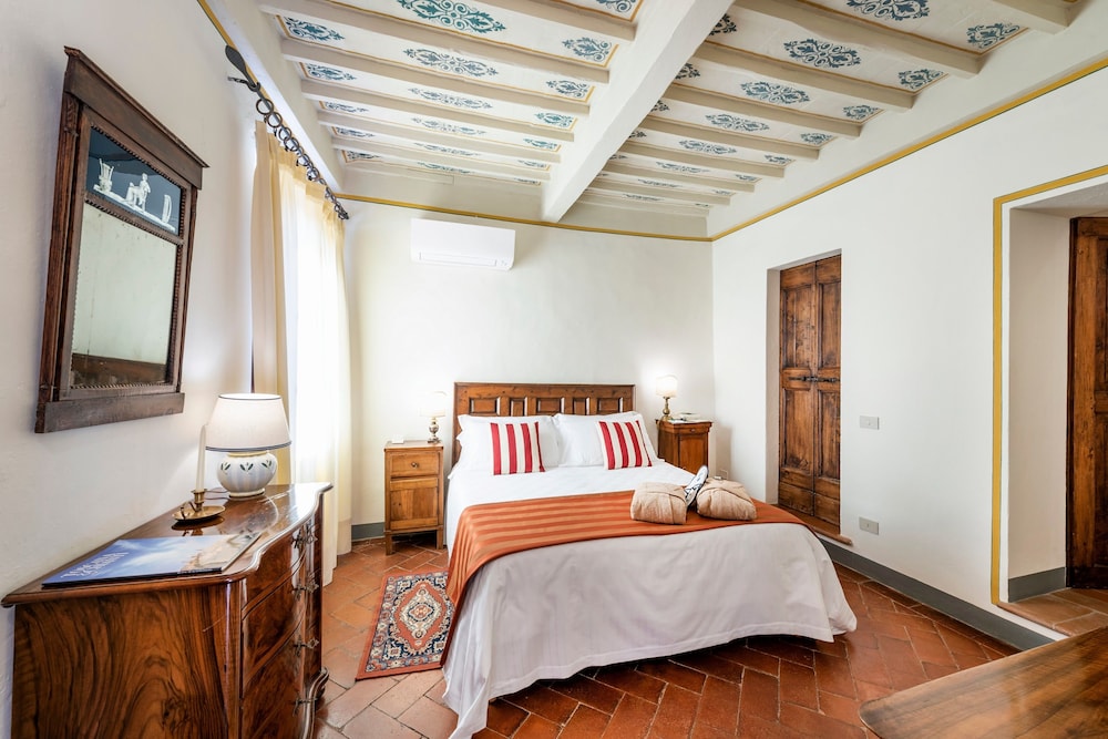 Manor House Junior Suite - Photo 4
