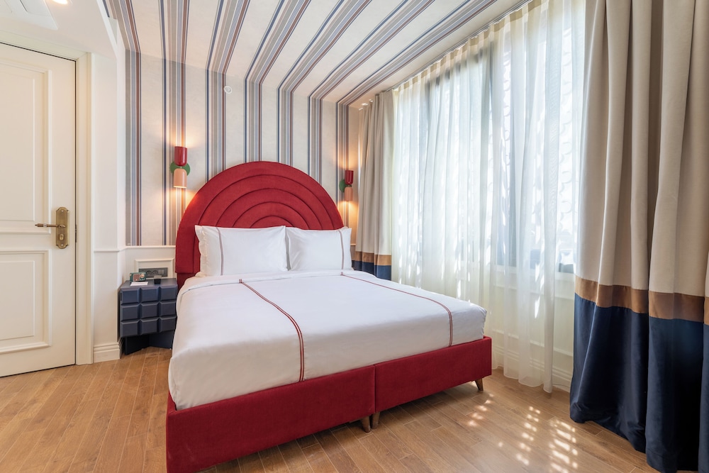 Deluxe City Room photo 1