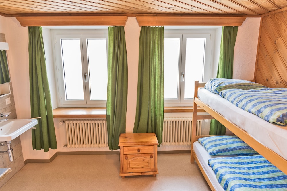 Quadruple Room (Shared bathroom) photo 2