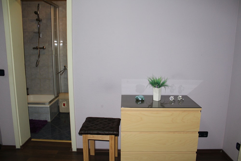 Double Or Twin Room, 2 Twin Beds, Private Bathroom, Mezzanine photo 2
