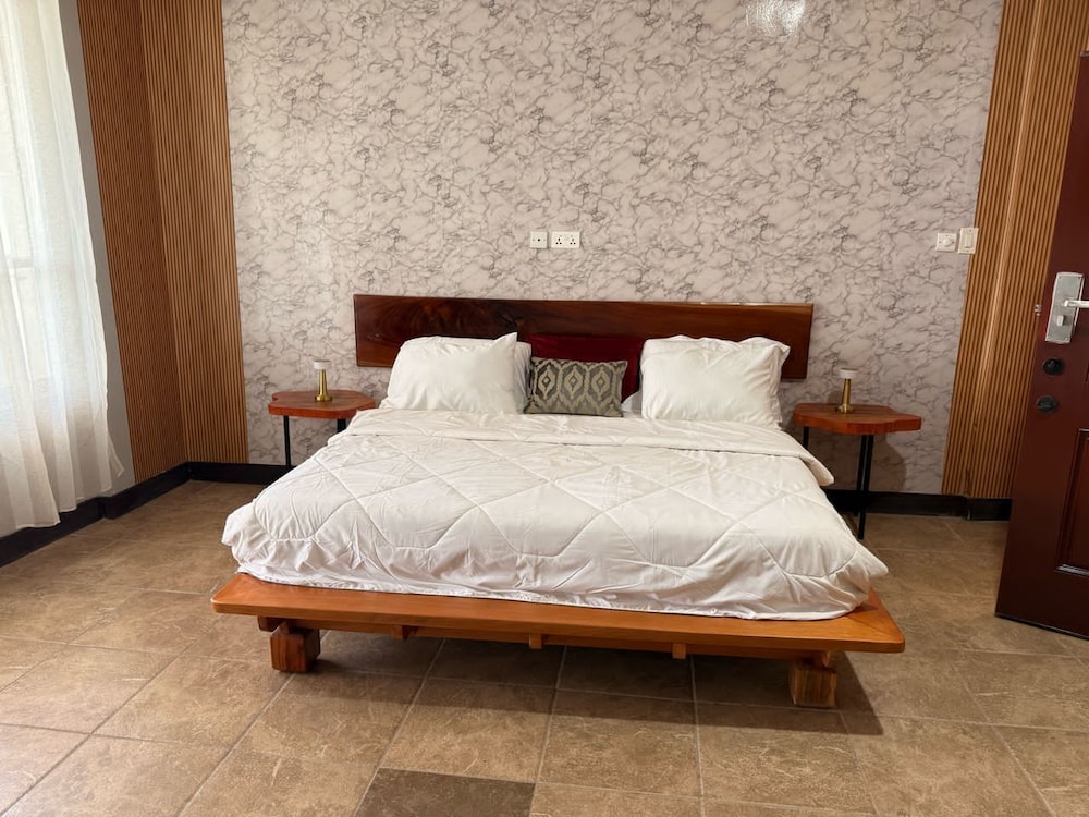 Deluxe Room, 1 Queen Bed, Non Smoking, Ocean View