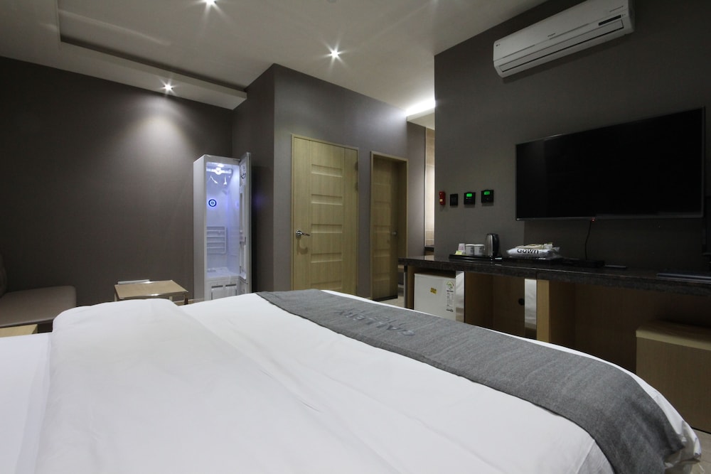 Suite, Non Smoking - Photo 6