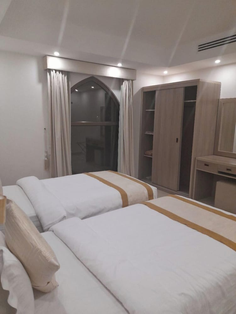 Deluxe Studio Suite photo 2