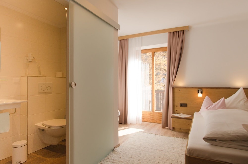 Comfort Single Room