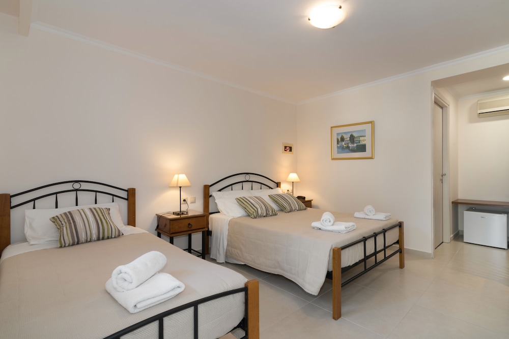 Double or Twin Room, Garden View, Ground Floor