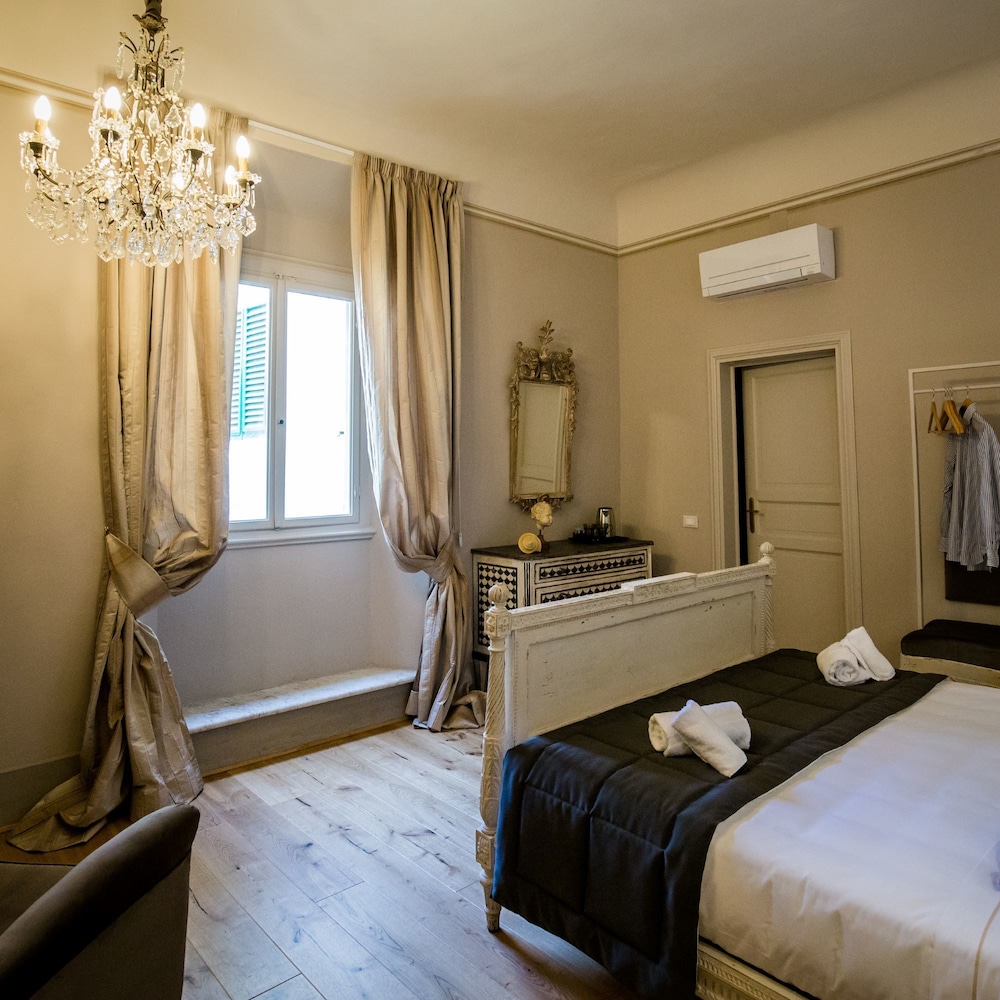 Standard Room photo 2