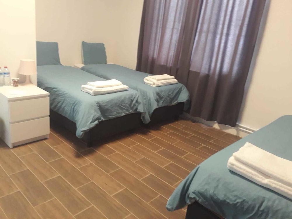 Economy Triple Room