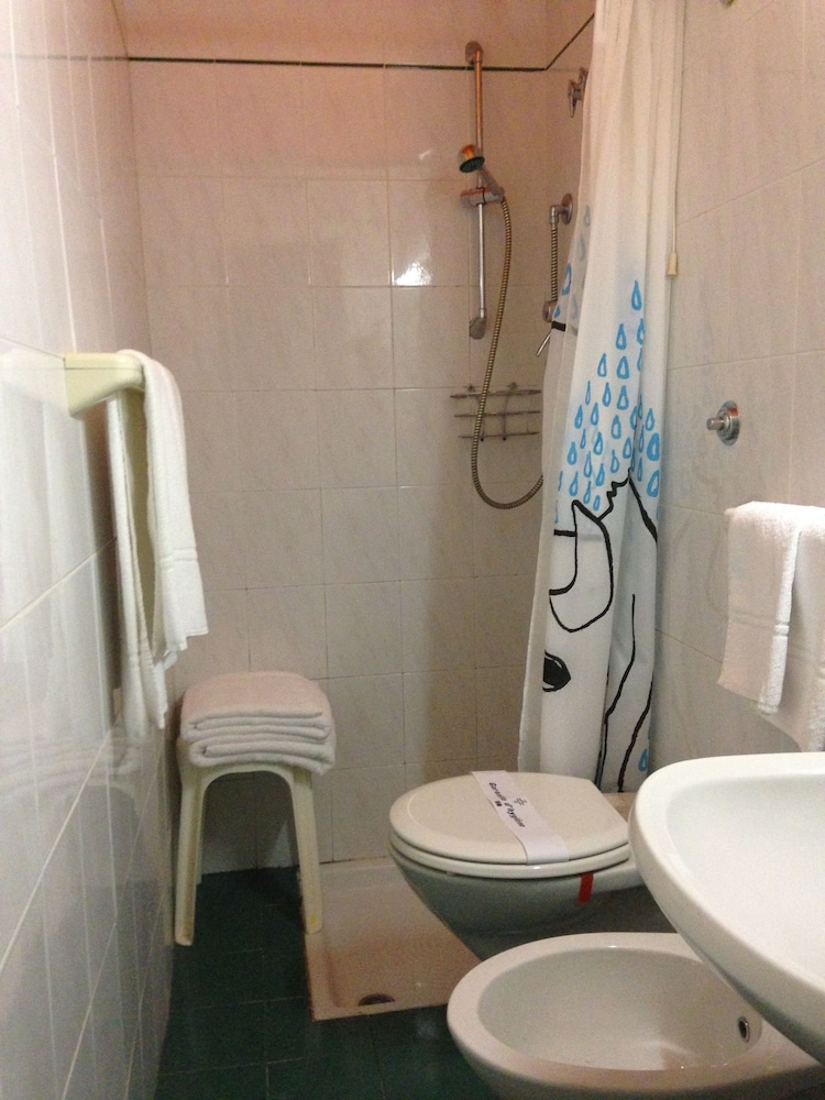 Double or Twin Room photo 2