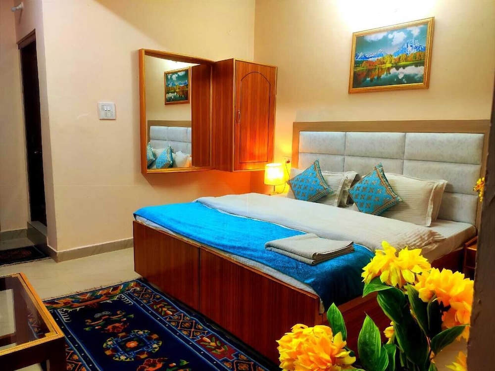 Deluxe Room - Photo 2