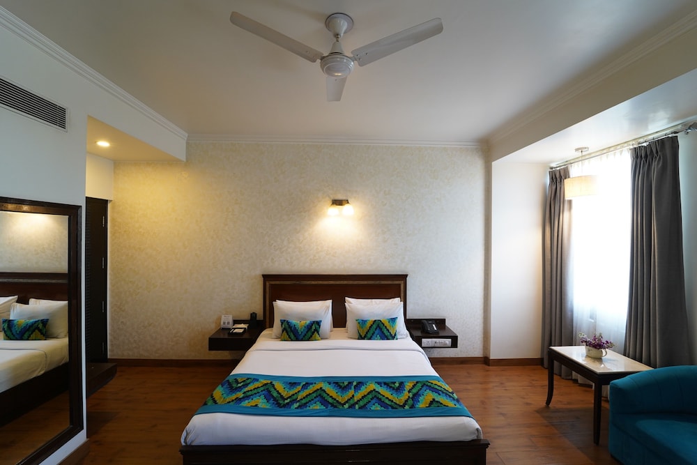 Deluxe Room, 1 Bedroom, Non Smoking - Photo 6