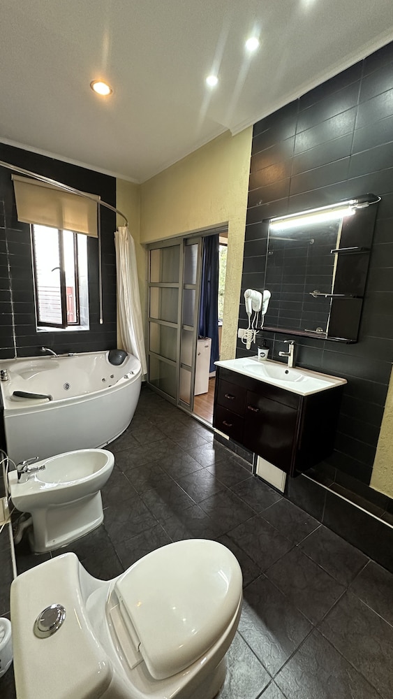 Standard Double or Twin Room photo 3