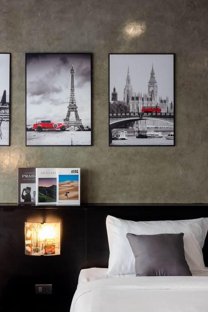 Standard Twin Room - Photo 6